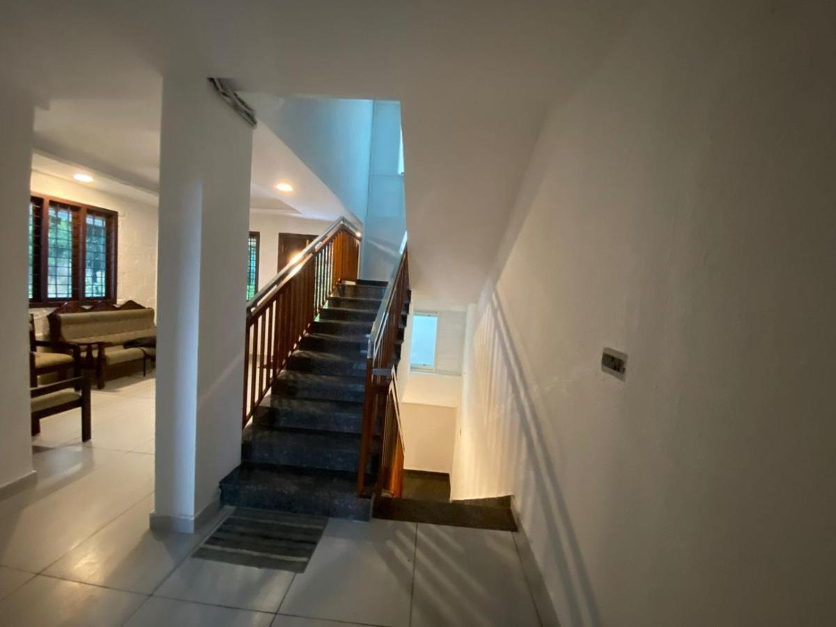 מונאר Five Bedroom Villa מראה חיצוני תמונה